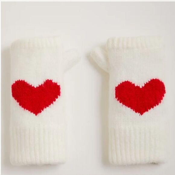 Torrid Heart Knit Scarf & Matching Fingerless Gloves NWT - Picture 2 of 3